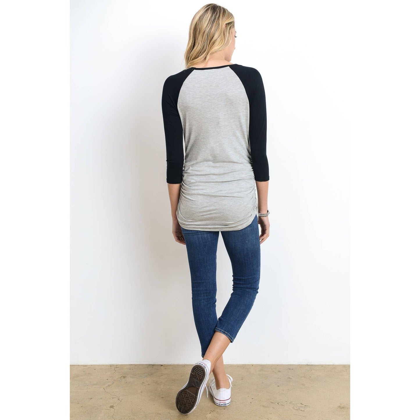 MATERNITY RAGLAN 3/4 SLEEVE RUCHED TOP