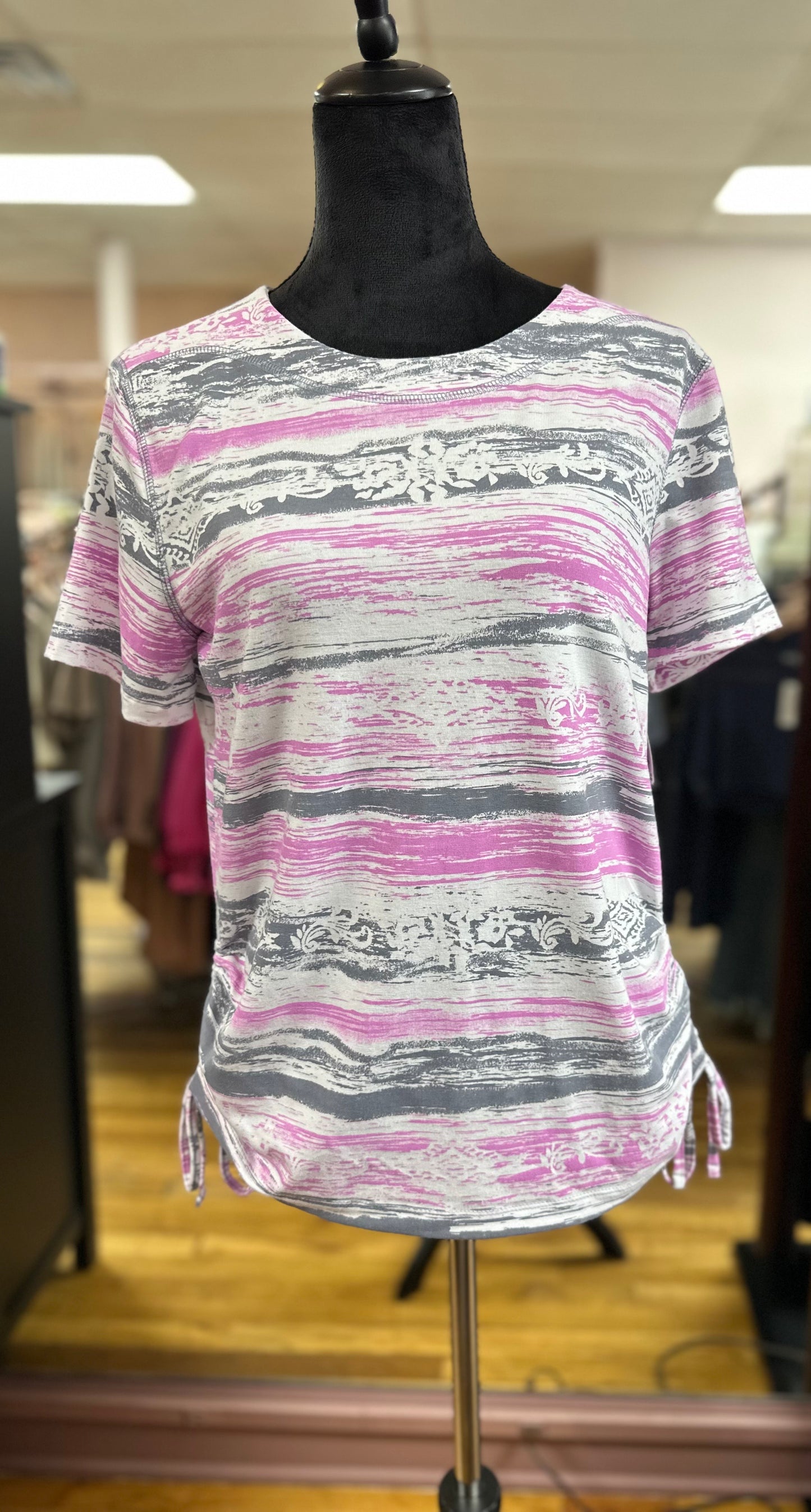 MISSY AND PLUS VALENTINO TOP