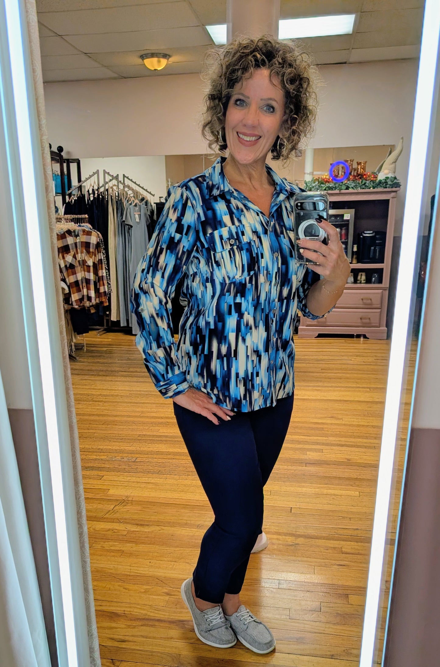 NAVY PULL ON ANKLE PANT