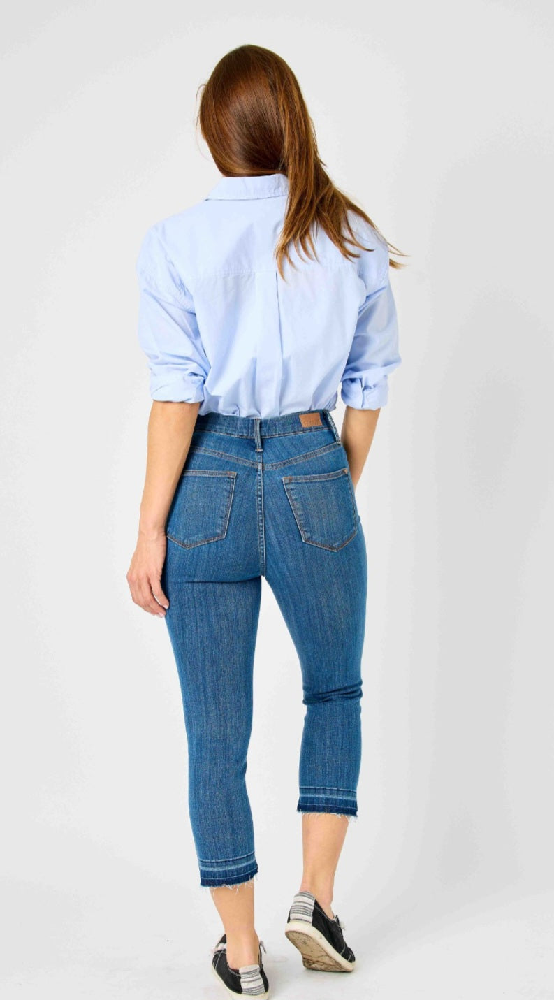 JUDY BLUE PULL ON DENIM CAPRI