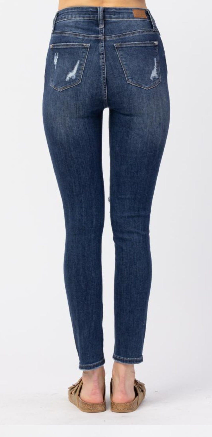 PLUS JUDY BLUE 20W DARK DISTRESSED BUTTON UP SKINNY FIT ANKLE