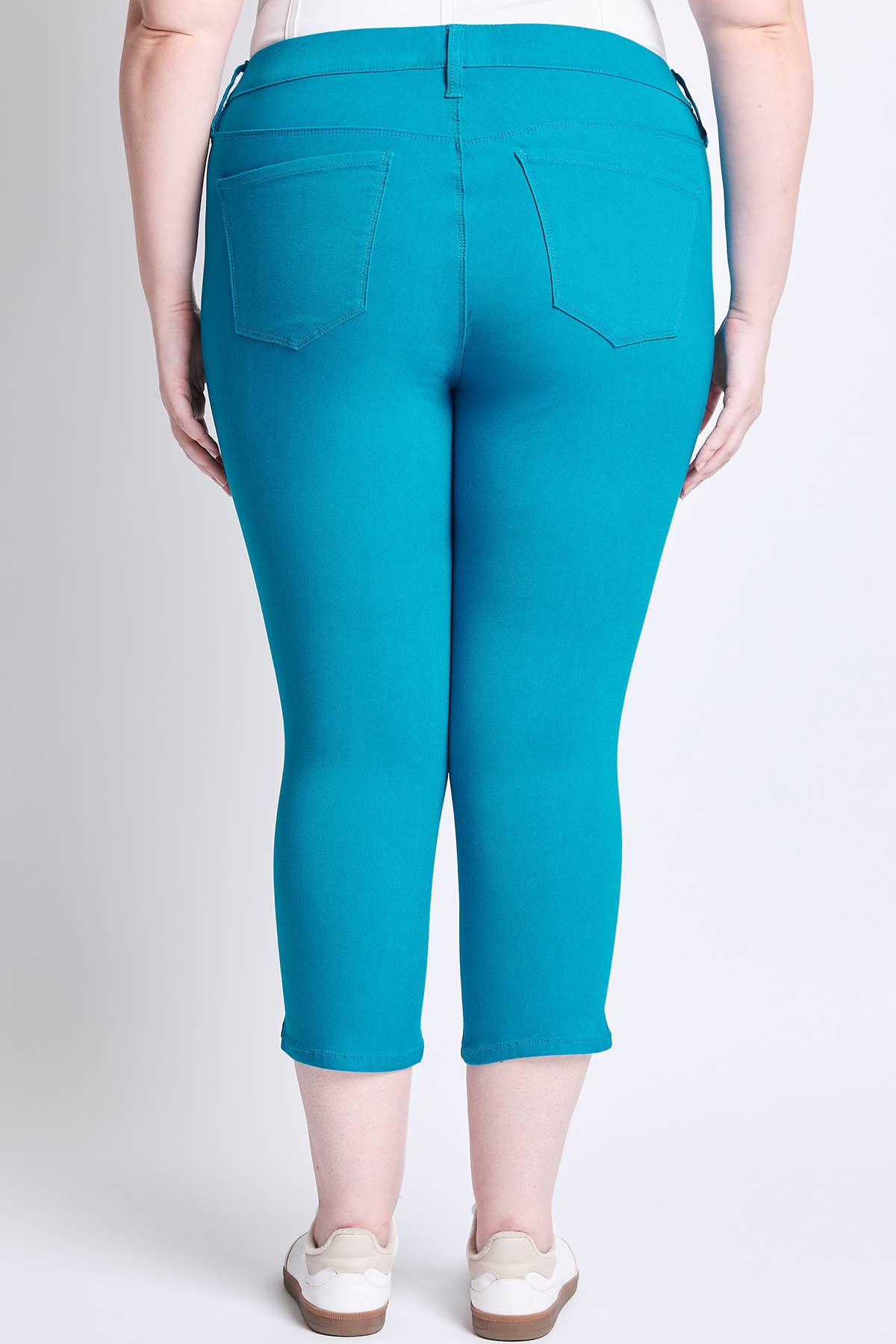 PLUS HYPERSTRETCH PULL ON CAPRI WITH SIDE SLIT / BLUE DIAMOND