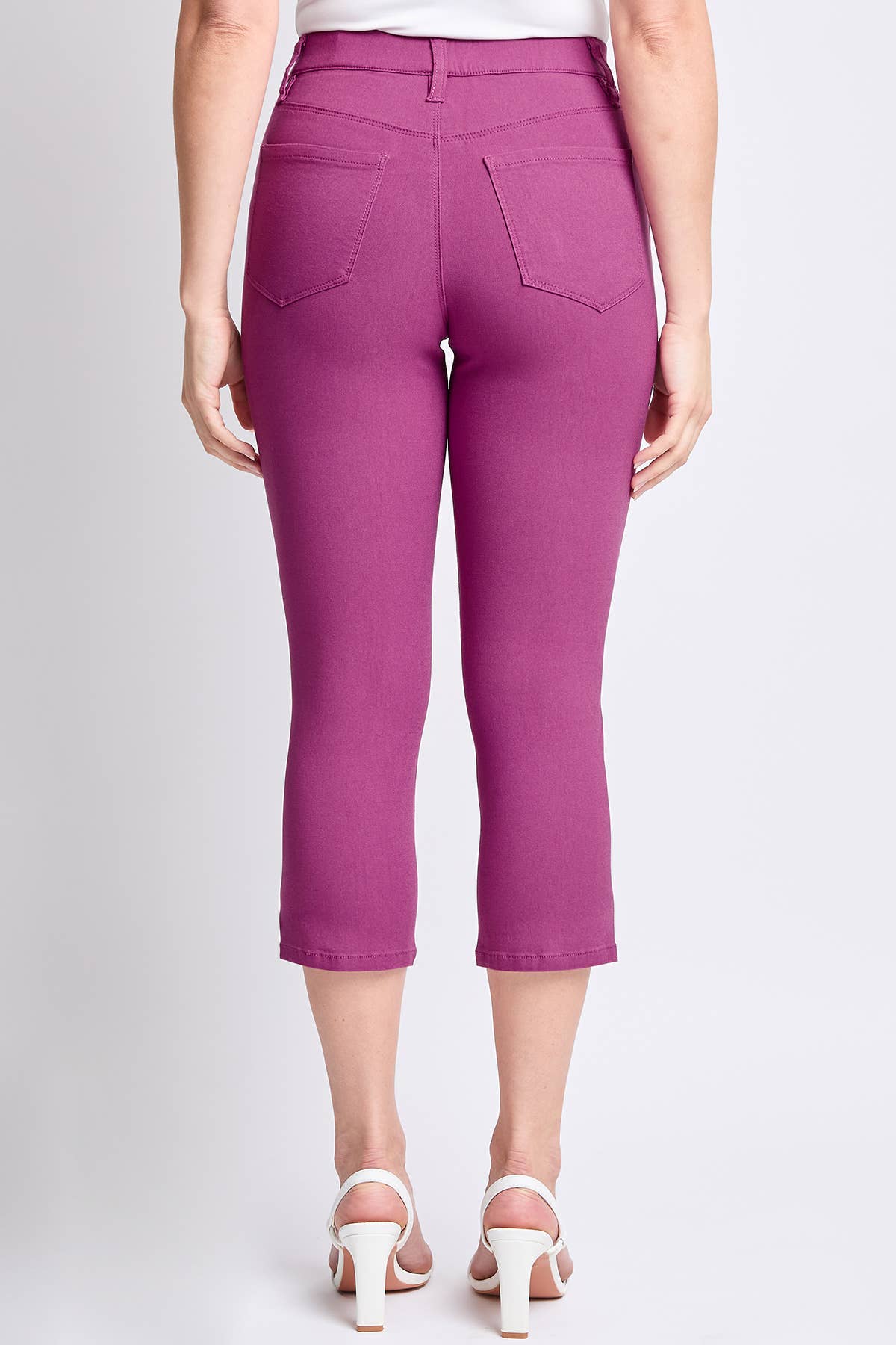 HYPERSTRETCH PULL ON CAPRI WITH SIDE SLIT / JAZZBERRY