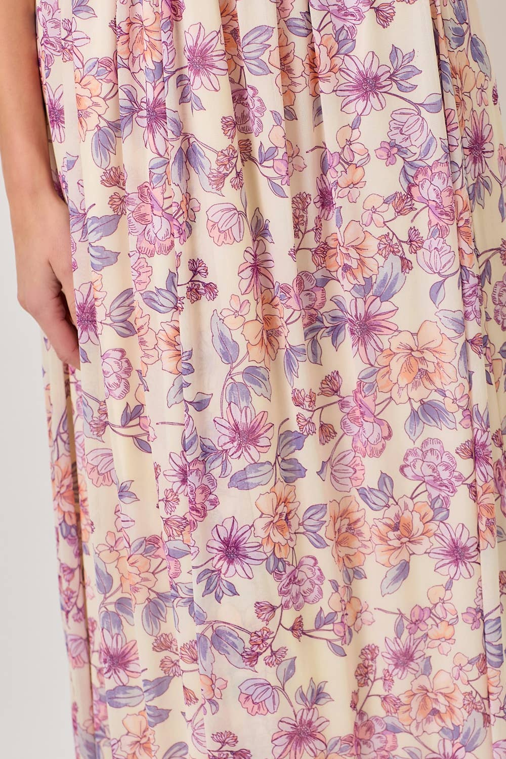 LARGE CREAM CRISS CROSS FLORAL MAXI DRESS