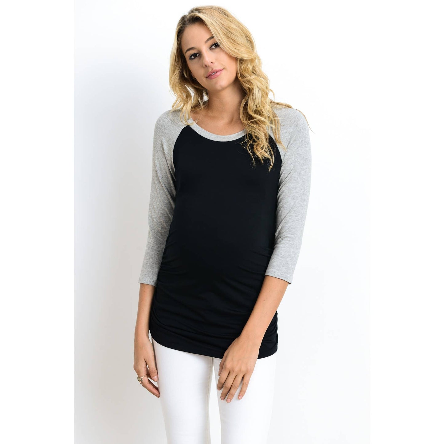 MATERNITY RAGLAN 3/4 SLEEVE RUCHED TOP