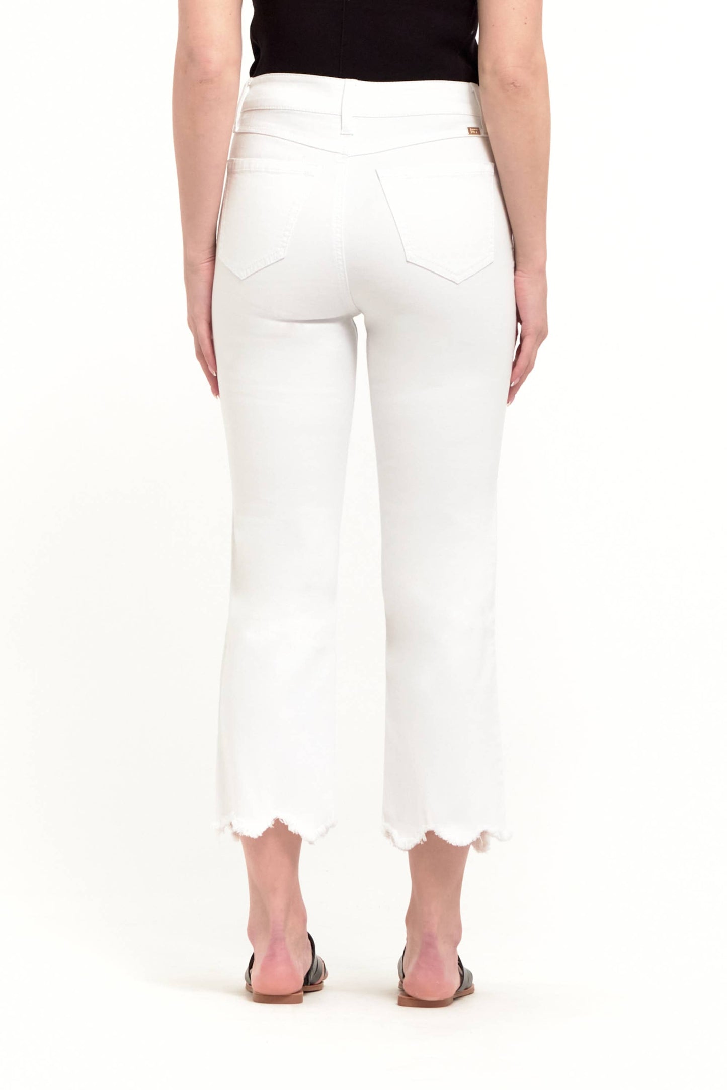 WHITE SCALLOP CROP/CAPRI