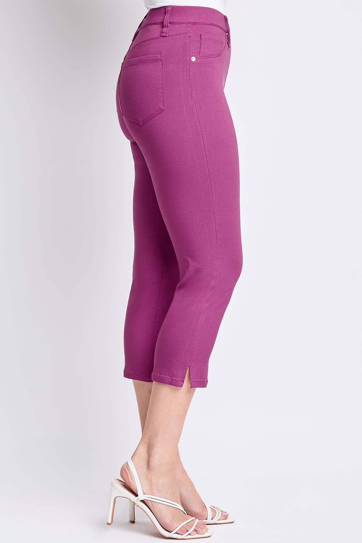 HYPERSTRETCH PULL ON CAPRI WITH SIDE SLIT / JAZZBERRY