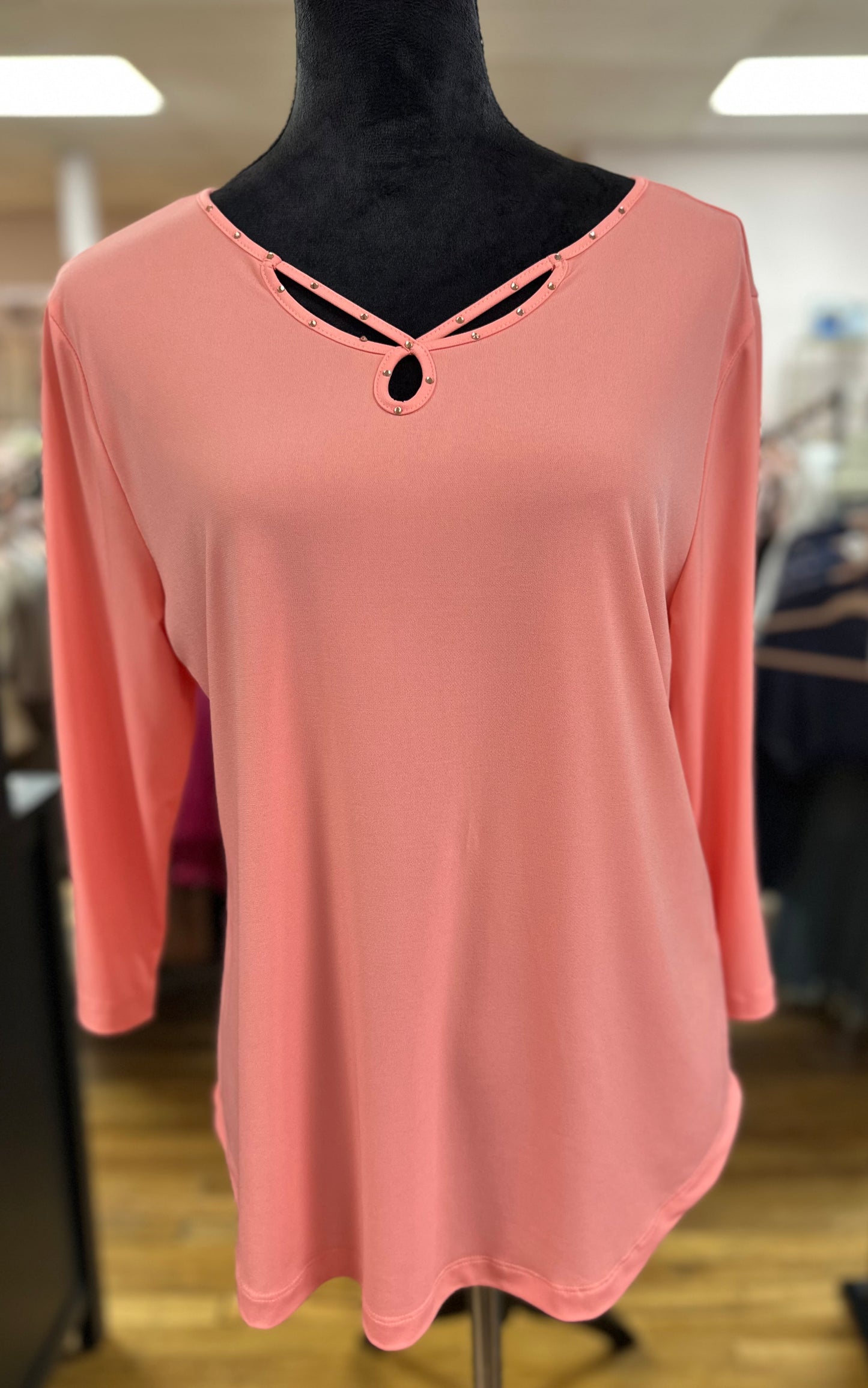 MISSY AND PLUS 3/4 SLEEVE HIBISCUS JEWEL TOP