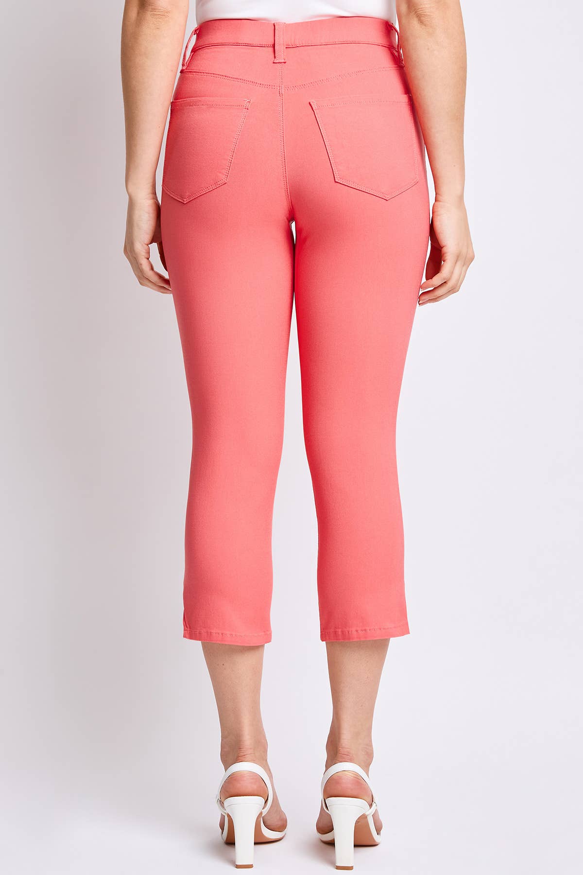 HYPERSTRETCH PULL ON CAPRI WITH SIDE SLIT / MARIGOLD