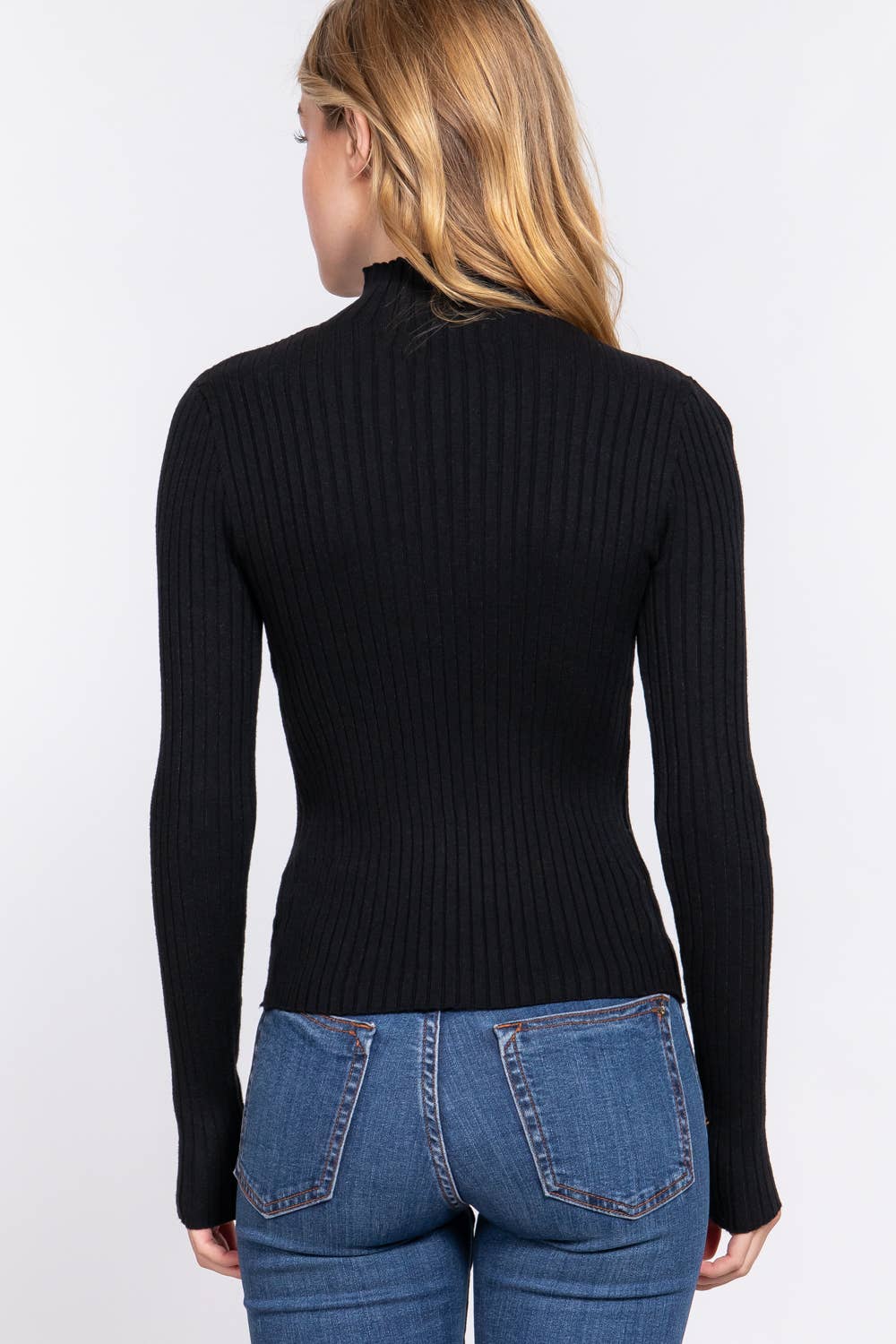 BLACK RIBBED SWEATER