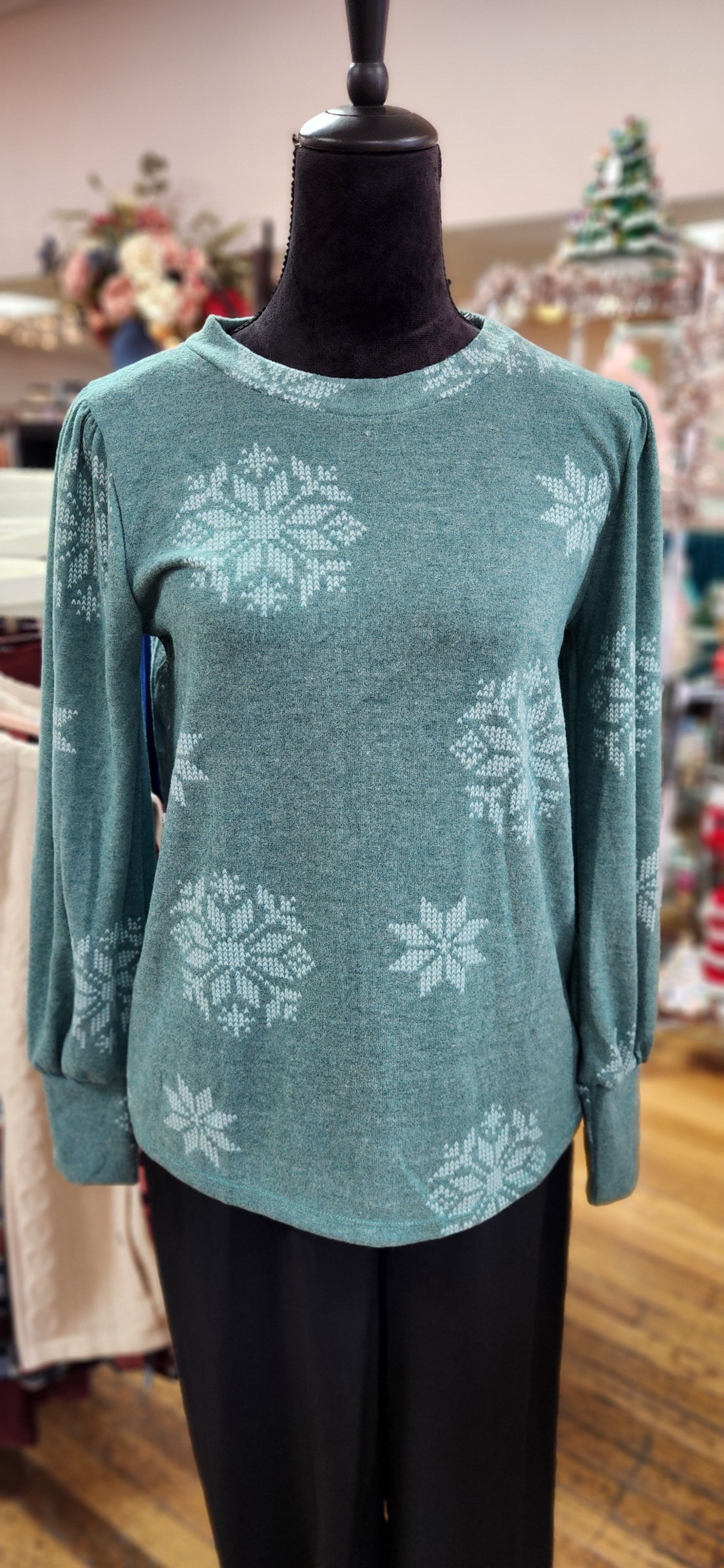 PLUS EMERALD SNOWFLAKE LONG SLEEVE