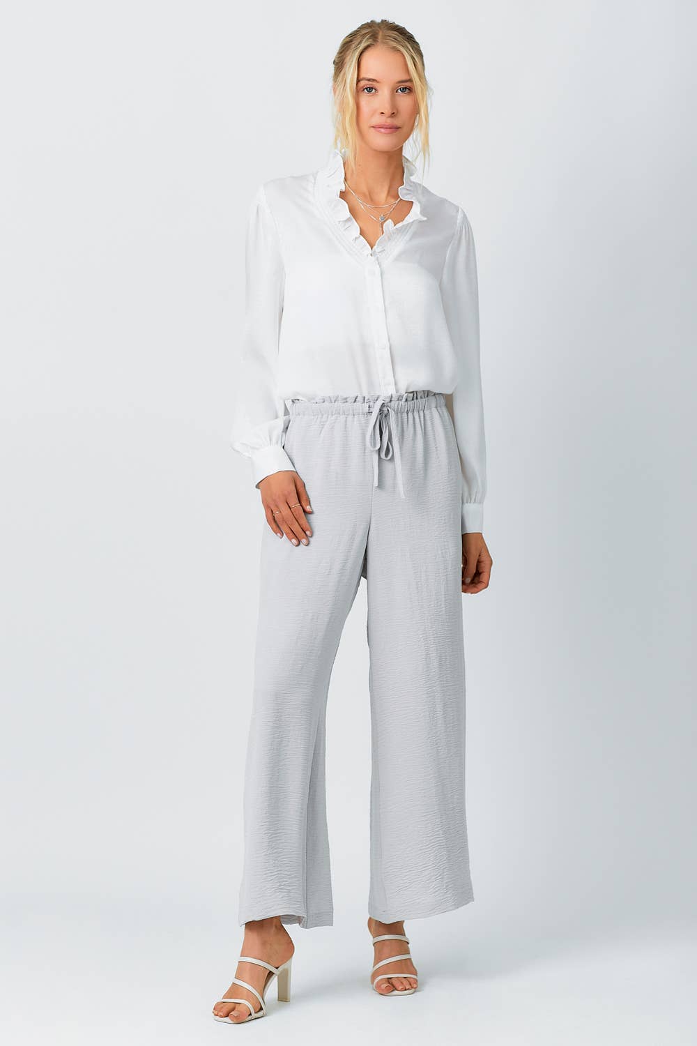 WHITE RUFFLED COLLAR BLOUSE