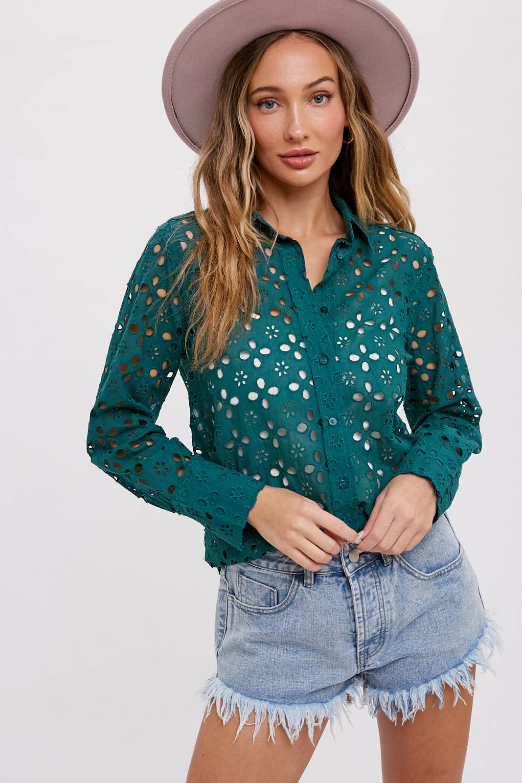 HUNTER EYELET LONG SLEEVE BUTTON DOWN