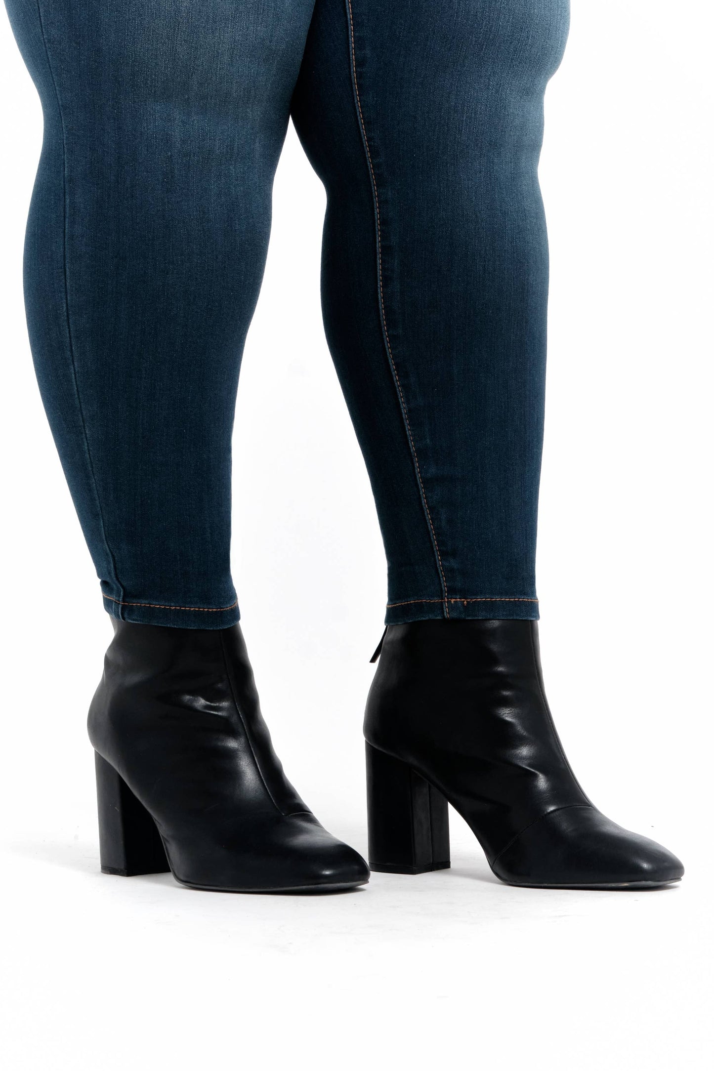 PLUS HIGH-RISE PULL-ON SKINNY ANKLE