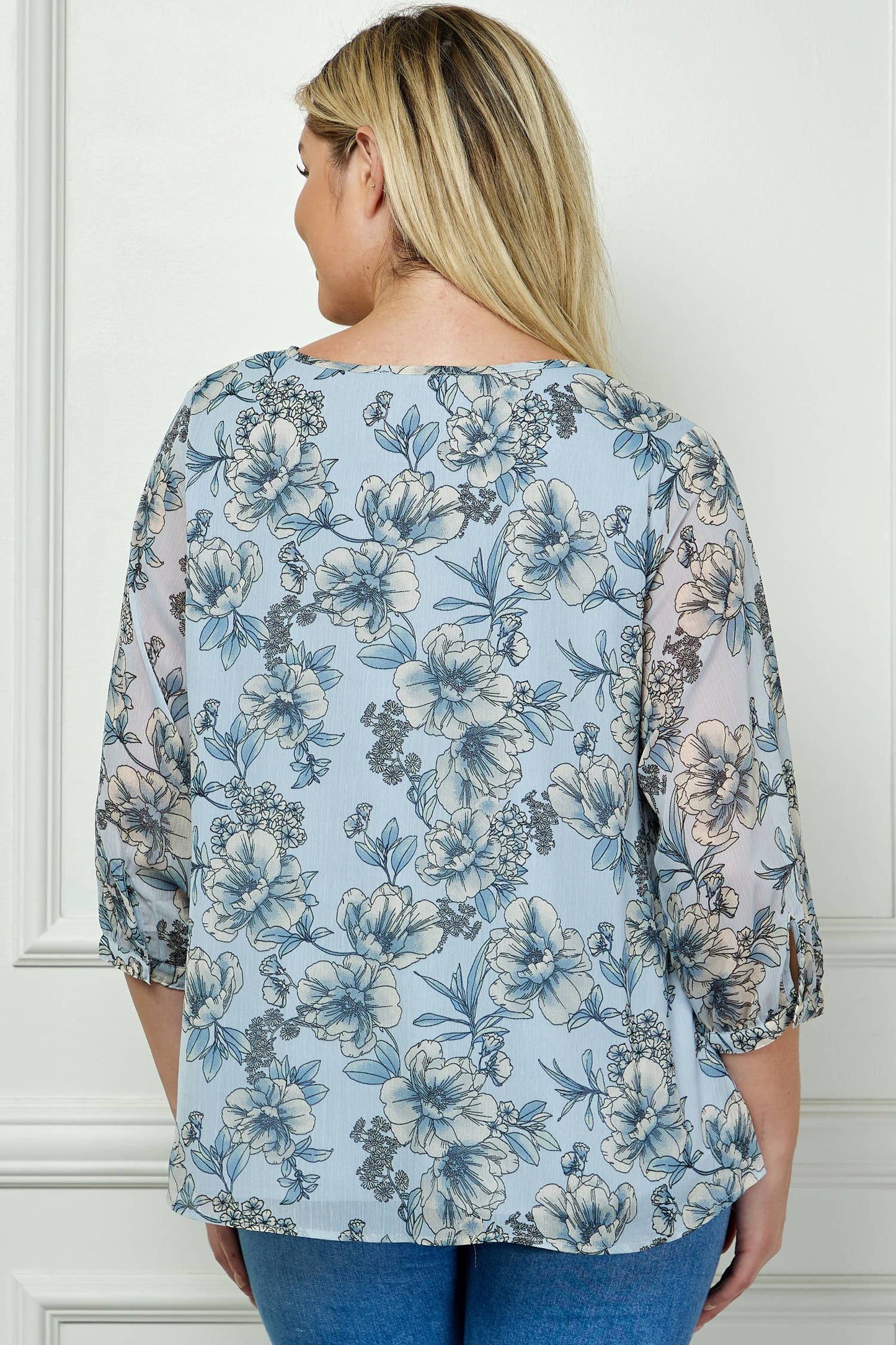 PLUS SIZE CUFF SLEEVE FLORAL BLOUSE: Blue/Black/Cream