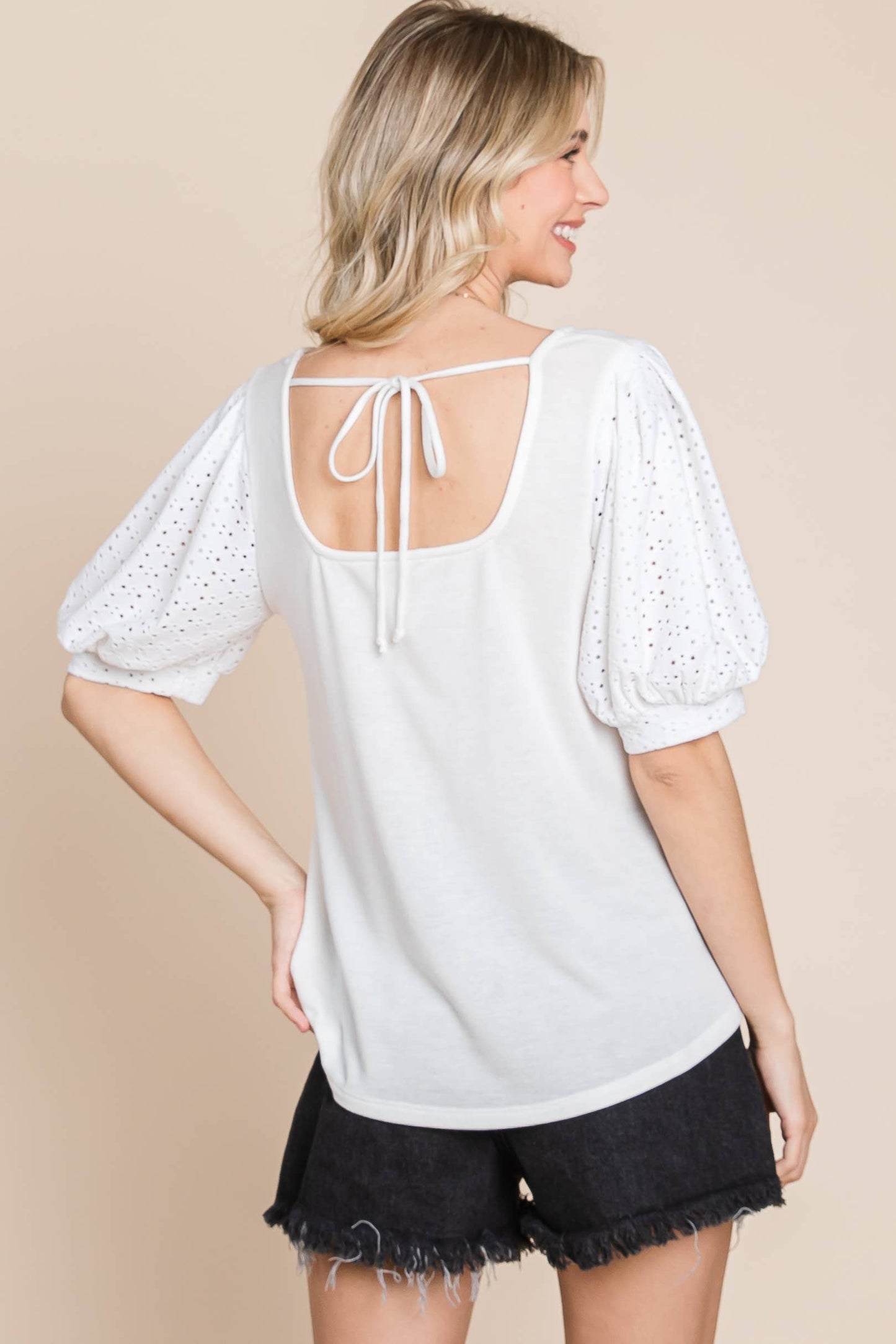 PLUS IVORY EYELET BUBBLE SLEEVE