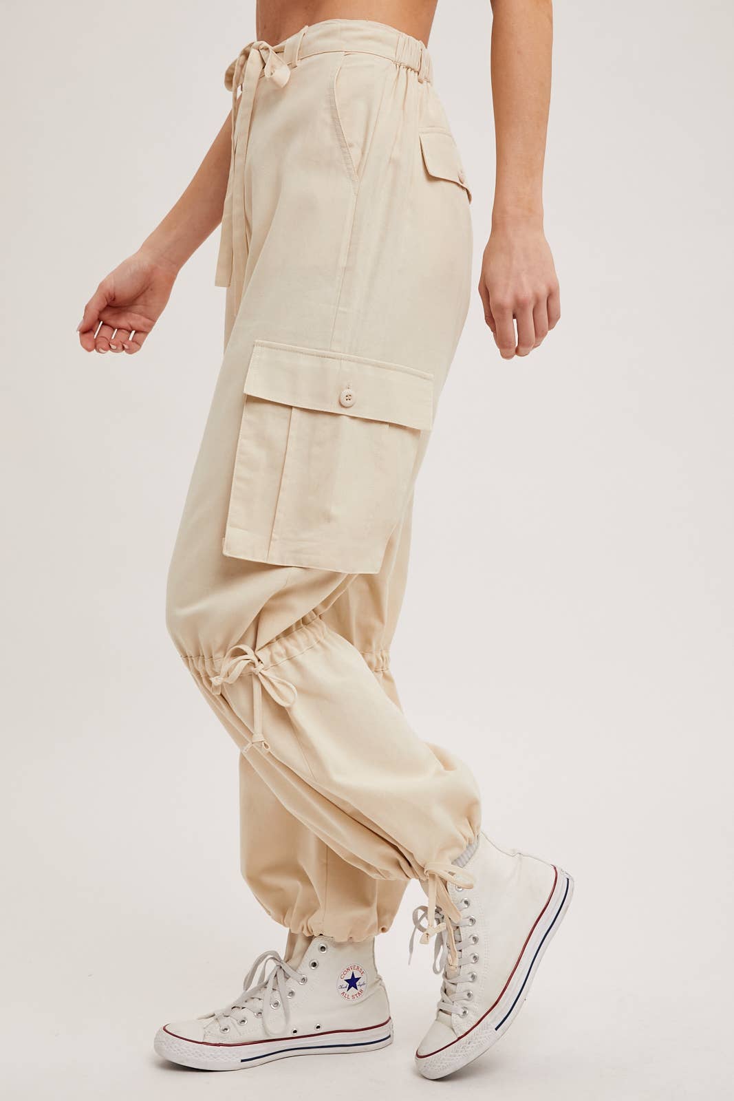 ECRU HIGH-RISE DRAWSTRING CARGO WIDE LEG PANTS