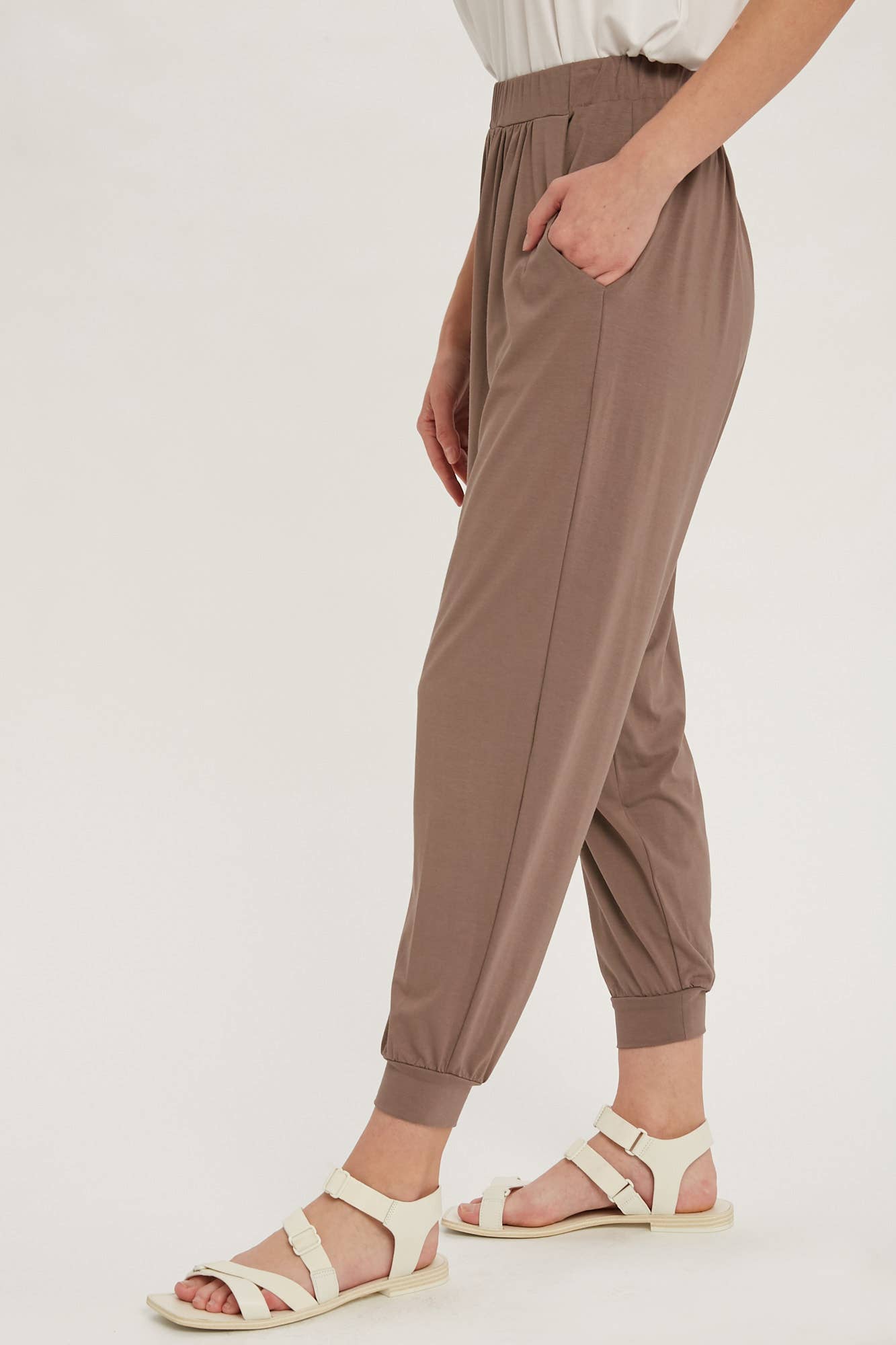 JERSEY MOCHA JOGGER