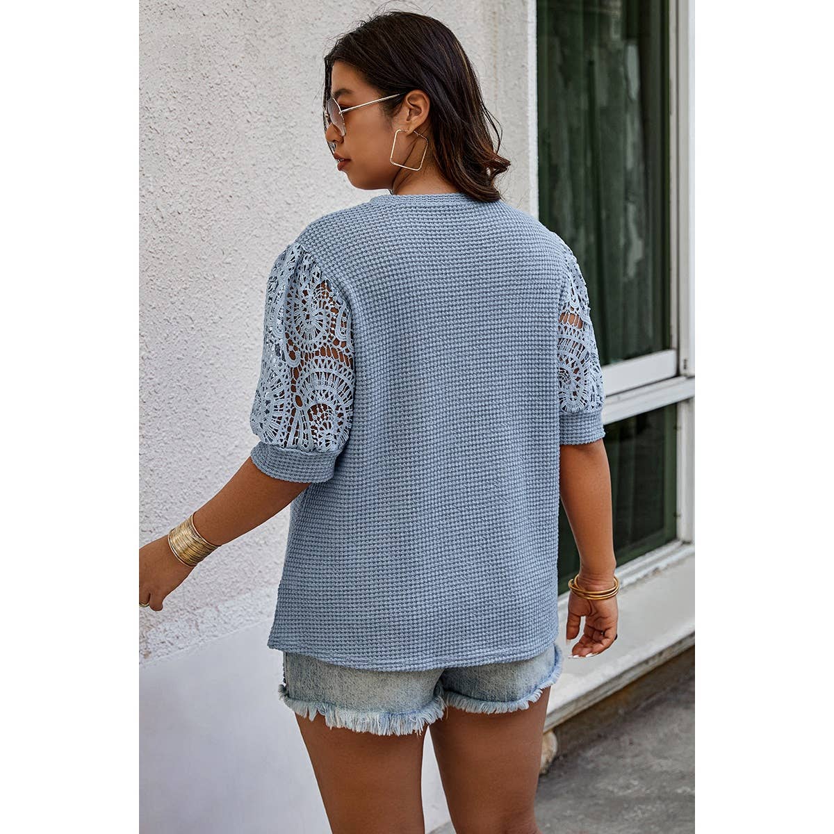 PLUS BLUE LACE SHORT SLEEVE