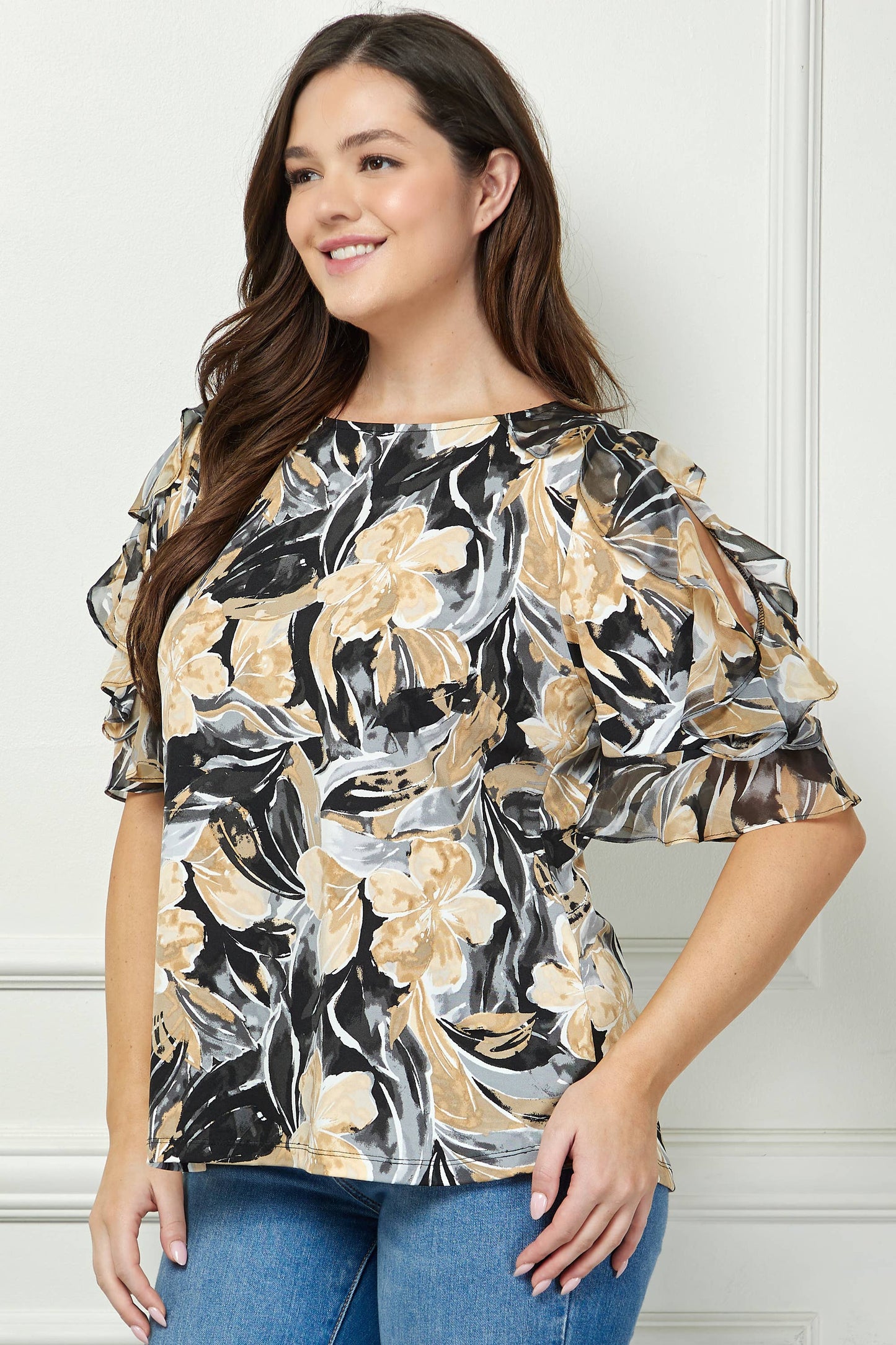 PLUS SIZE BOATNECK TOP WITH RUFFLE SLEEVES : BLKIV