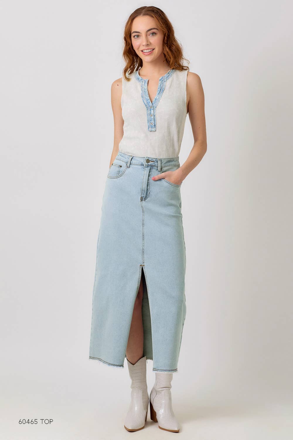 LIGHT DENIM FRONT SLIT SKIRT