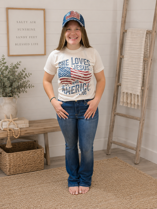 SHE LOVES JESUS TEE