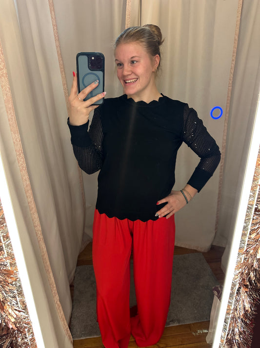 BLACK SPARKLY SWEATER