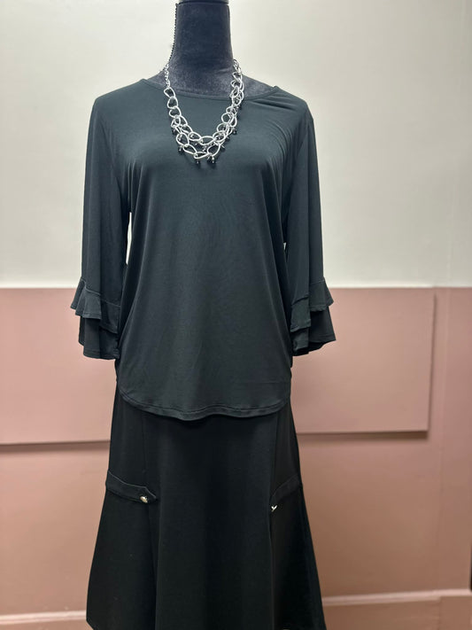 BLACK RUFFLE 3/4 SLEEVE