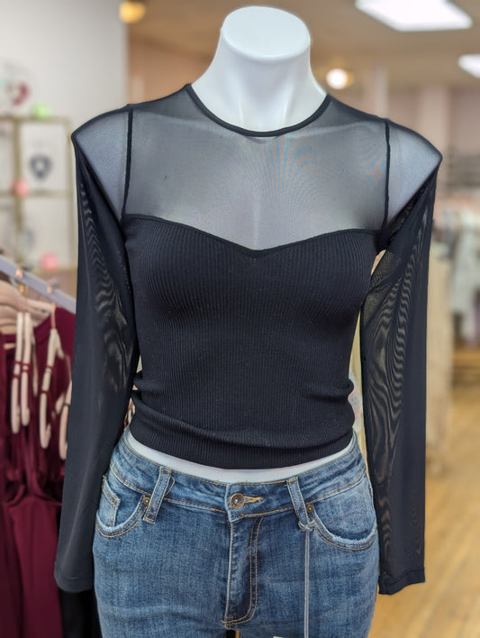 JUNIOR FIT BLACK SHEER SWEETHEART NECLKINE