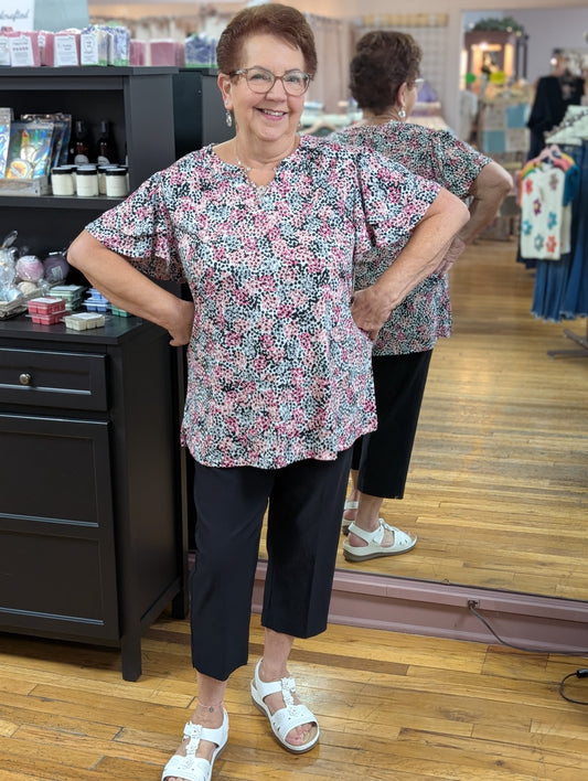 BLACK PULL ON CAPRI PLUS