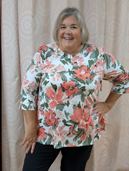 SMALL FLORAL SAGE  3/4 SLEEVE