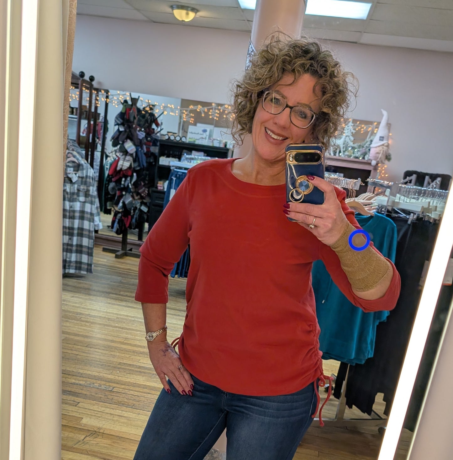 MULLED BERRY 3/4 SLEEVE RIBBED TOP WITH ADJUSTABLE CINCHED SIDES MISSY & PLUS