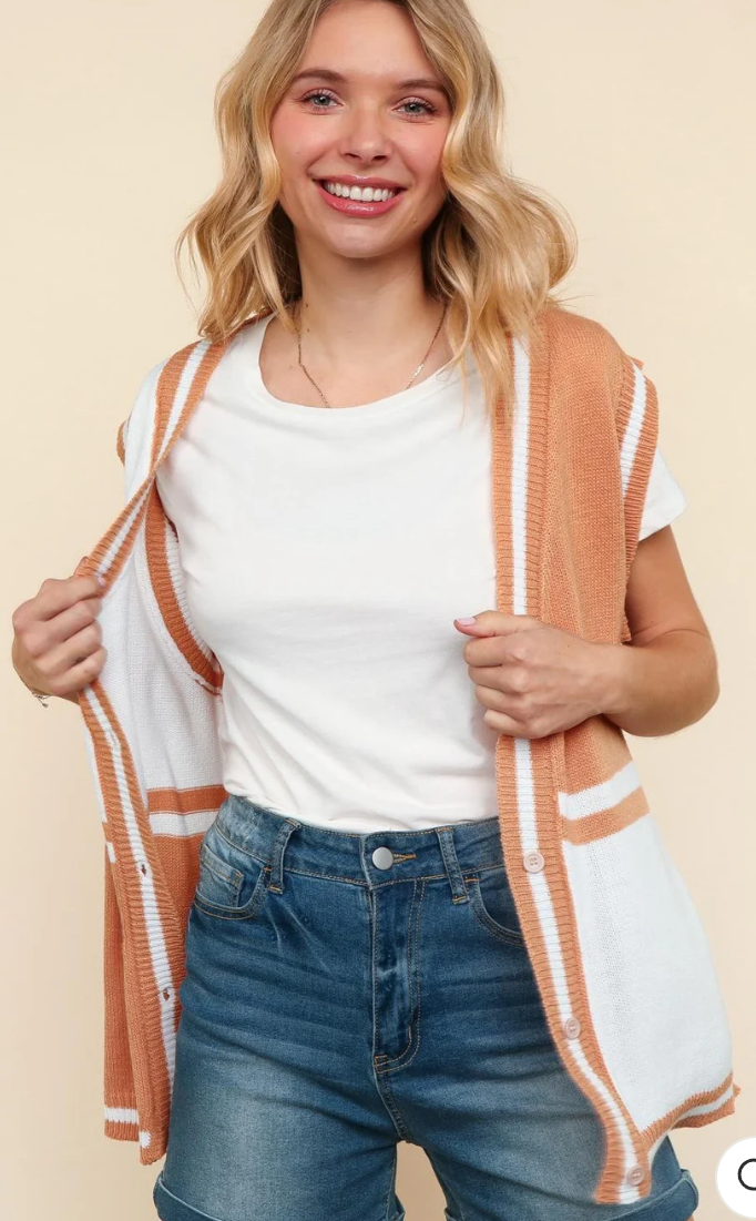 PEACH SWEATER VEST