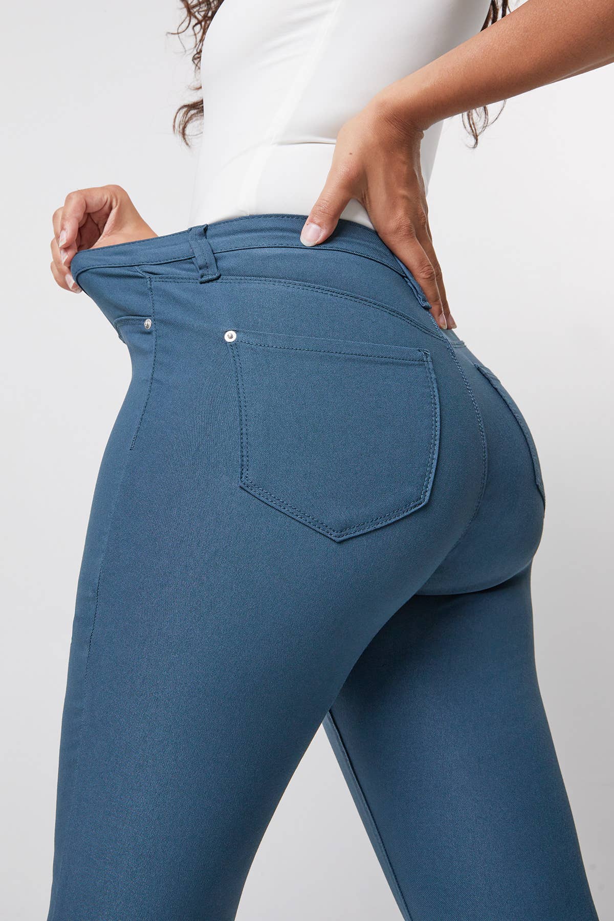 Hyperstretch Mid-Rise Skinny Blue Steel