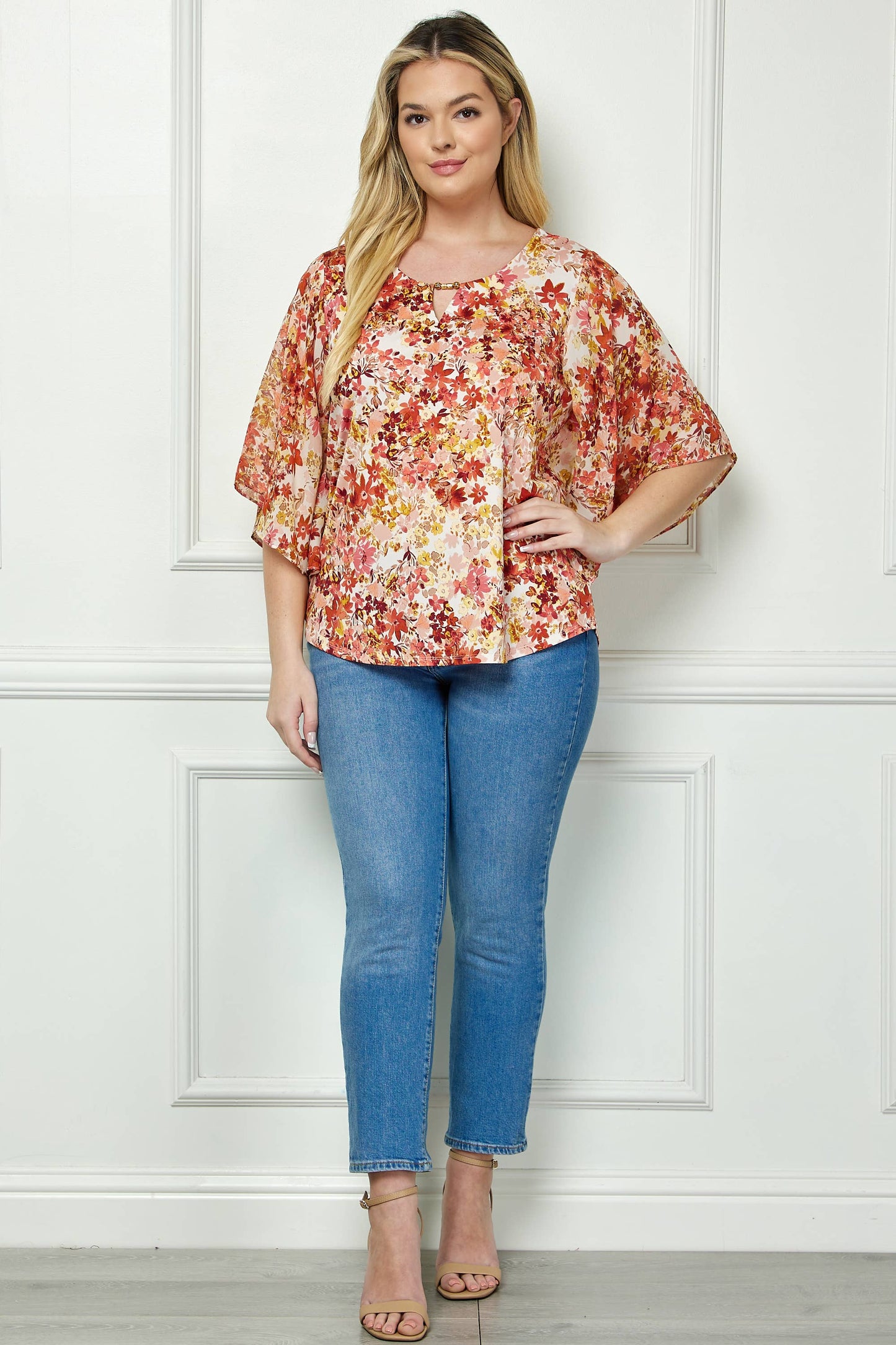 FLORAL WING BLOUSE
