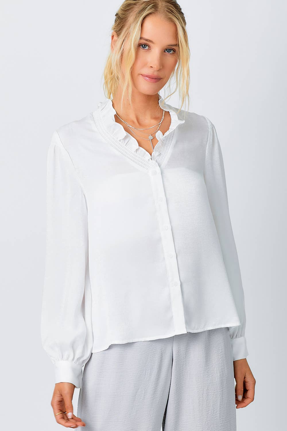 WHITE RUFFLED COLLAR BLOUSE