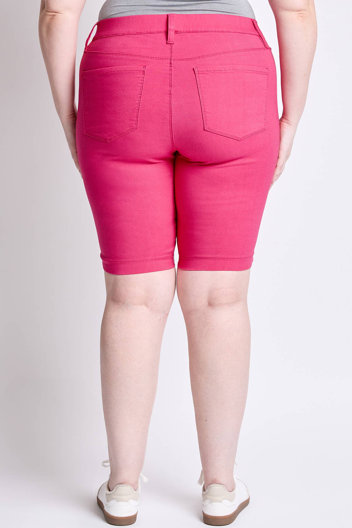 MISSY & PLUS MID RISE PULL ON BERMUDA SHORT-FRENCH PINK