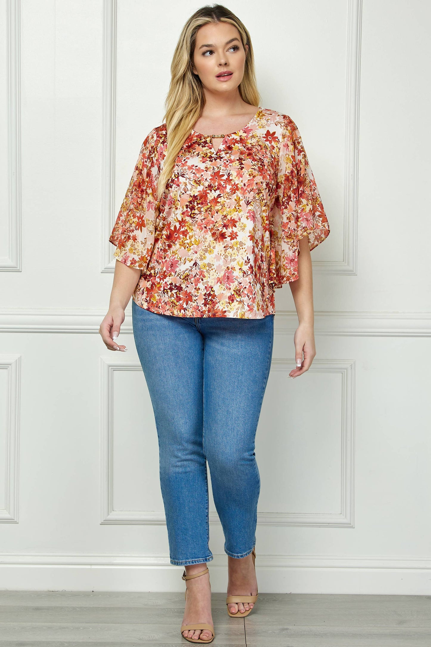FLORAL WING BLOUSE