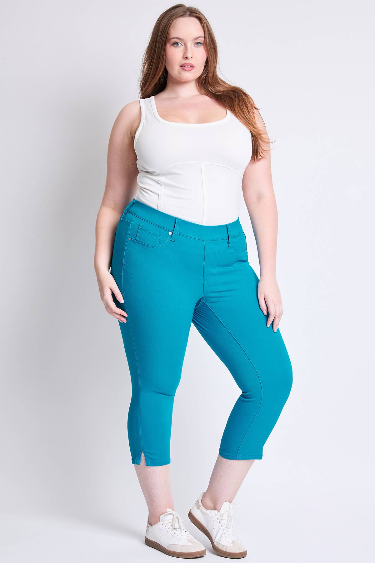 PLUS HYPERSTRETCH PULL ON CAPRI WITH SIDE SLIT / BLUE DIAMOND