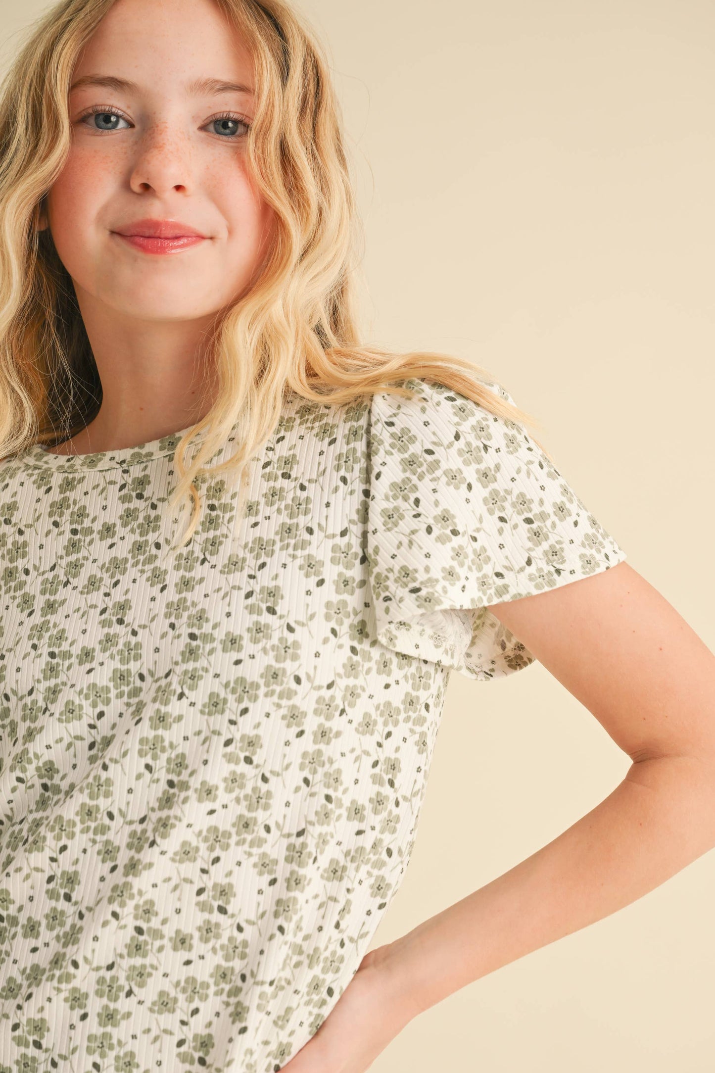 TWEEN ROUND NECK FLUTTER SLV BOXY CROPPED TOP (7-14)