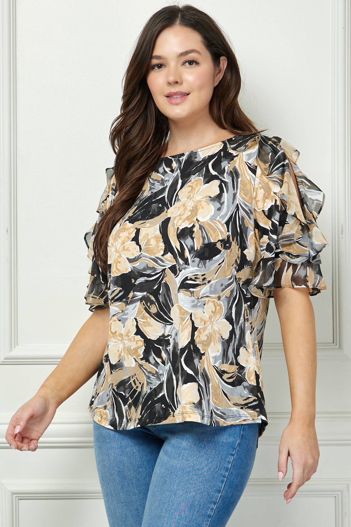 PLUS SIZE BOATNECK TOP WITH RUFFLE SLEEVES : BLKIV