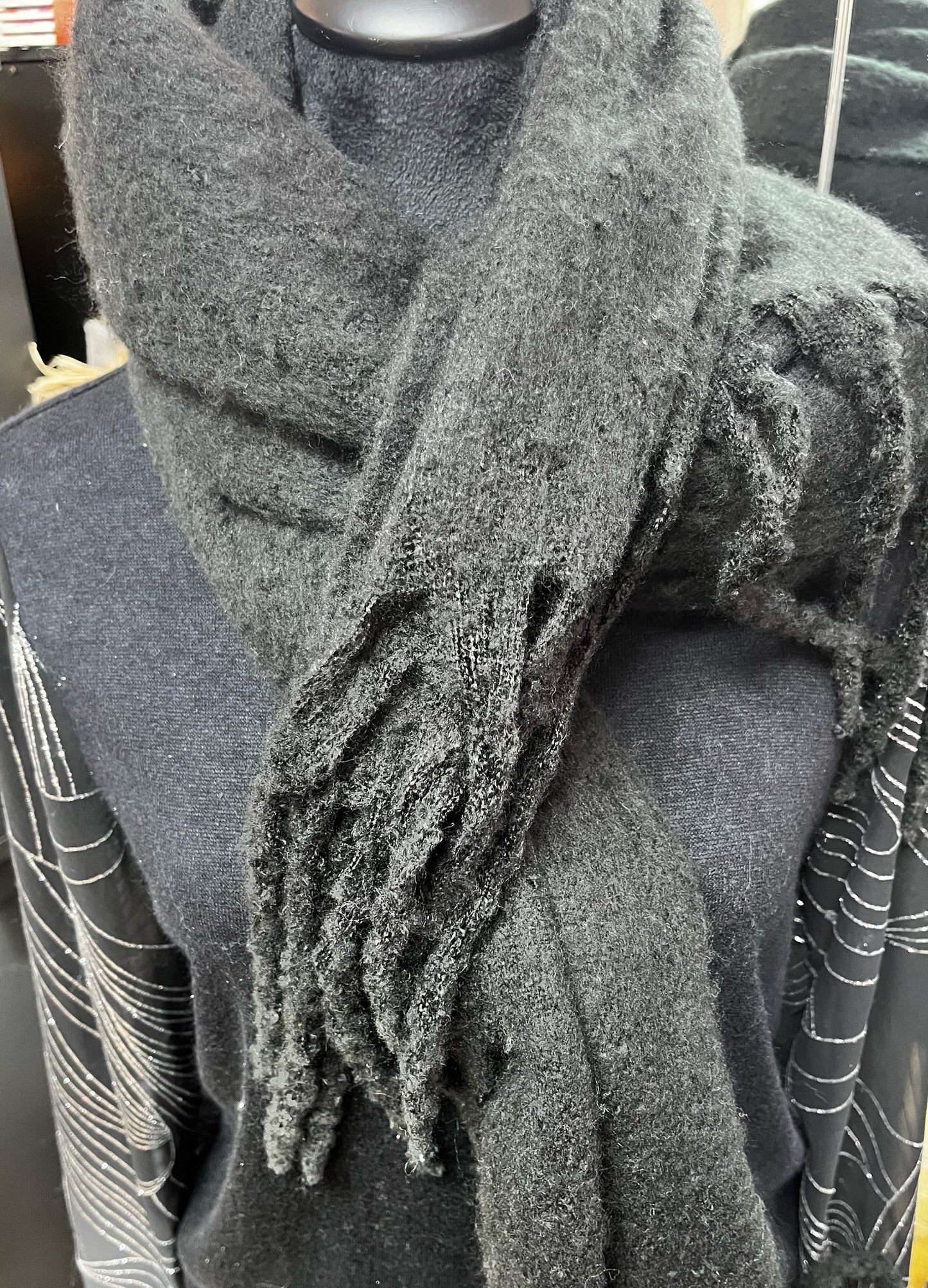 SOFT SCARF BLACK