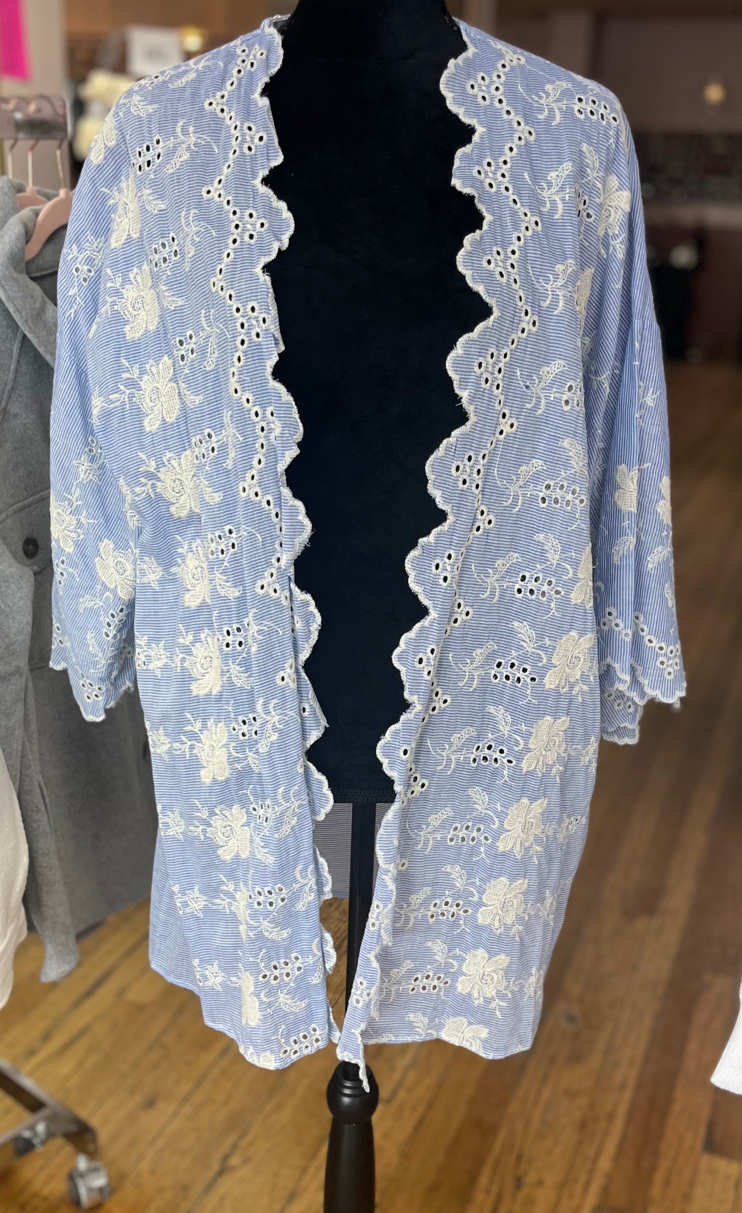 BLUE/IVORY KIMONO Made in USA