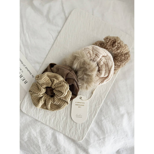 BROWN VELVET SOFT SCRUNCHIES SET - GABI